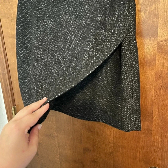 NWT Banana Republic Women’s Tweed Short Mini Skirt  Black Gray Size 6 Crossover - Picture 4 of 7